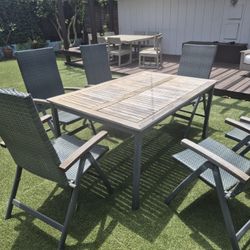 Outdoor Dining Table And Chairs