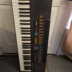 Electric Keyboard (Battery Operated) 