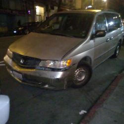 2000 HONDA ODSESSY MINIVAN