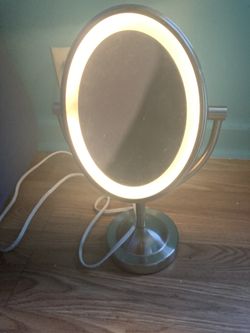 LED Light Magnifying Dual-Sided Vanity Mirror