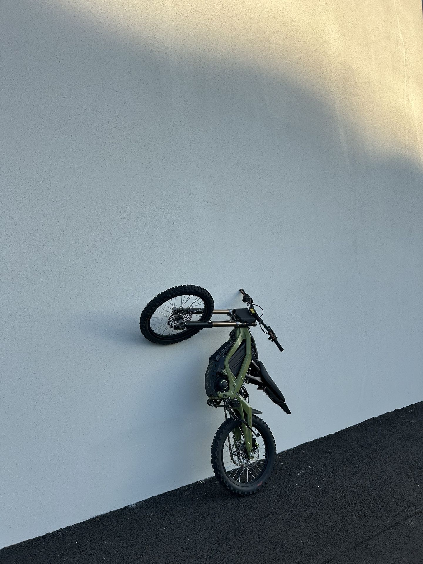 2025 Surron lbx