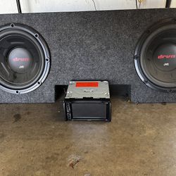 2 10” subwoofers in Box like New with Pioneer Bluetooth Double Den