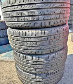 275 50 20 Pirelli Tires Con 80% de Vida Las 4