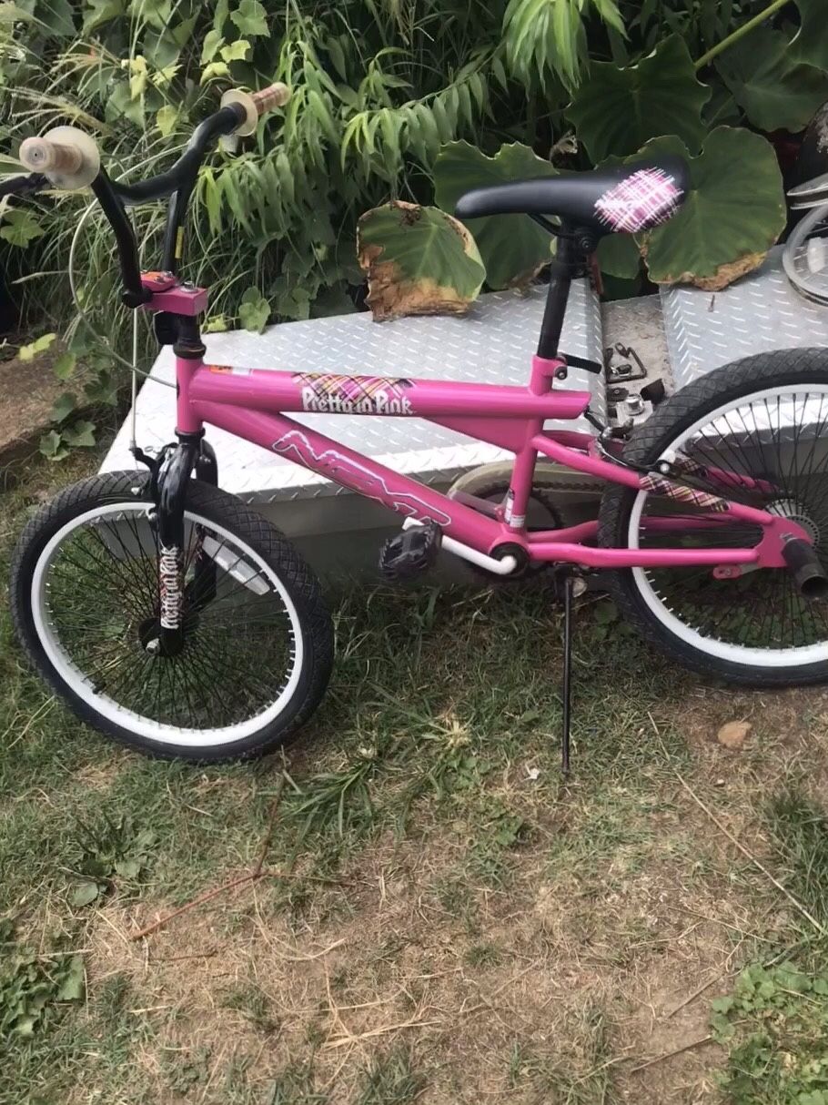 Next Bmx girl’s bike 20” like new