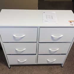 NEW WHITE DRESSER WITH 6 FABRIC DRAWERS 