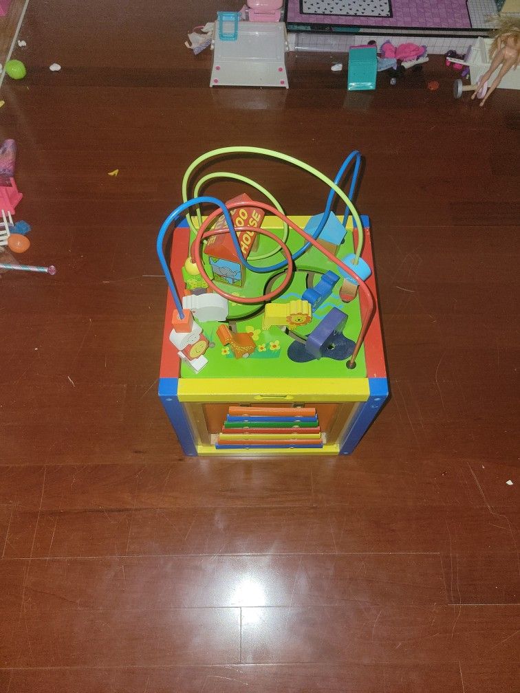 5 Sided Toddler Play Box