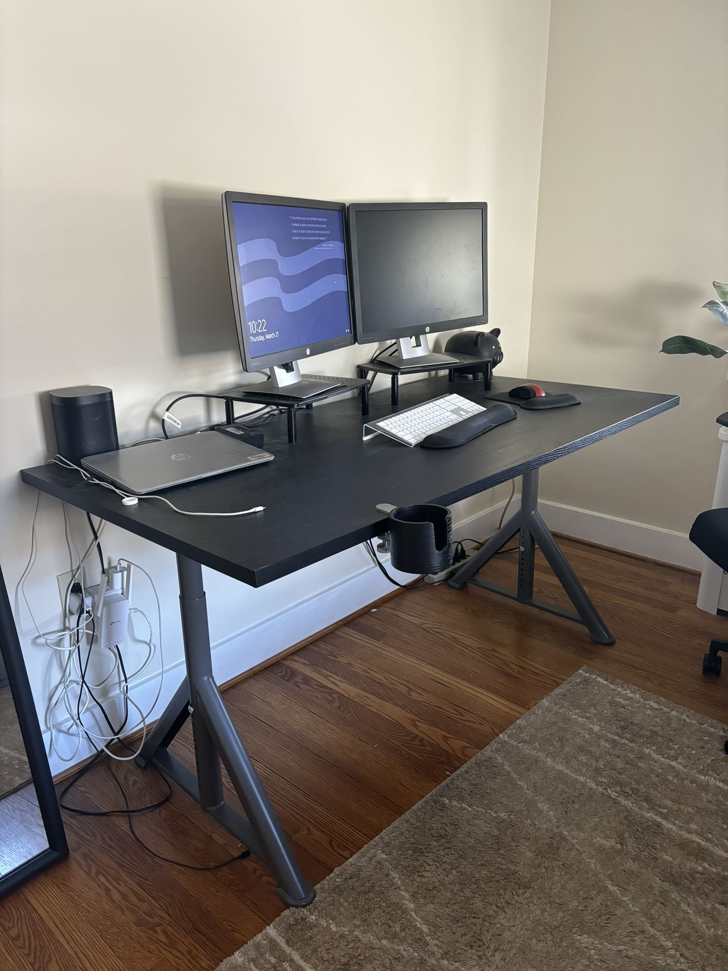 IKEA Desk and Free Desk Chair! 