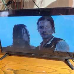 Polaroid 32" LED flat screen TV
Model No 33GSR3000F8