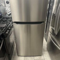 Frigidaire 22.3 Cu.ft Refrigerator Top Freezer Stainless Steel 