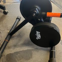 Jet black Victory Indoor Bicycle Trainer 