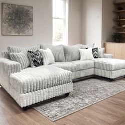 NEW SECTIONAL SOFA AND FREE DELIVERY- SPECIAL FINANCING AVAILABLE 