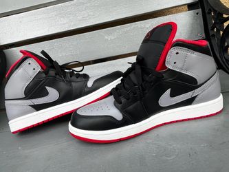 Air Jordan 1 cement red