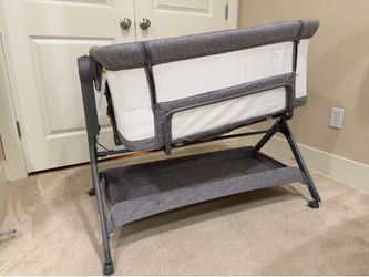 3-in-1 Baby Bassinet & Bedside Sleeper – Rocking, Like New
