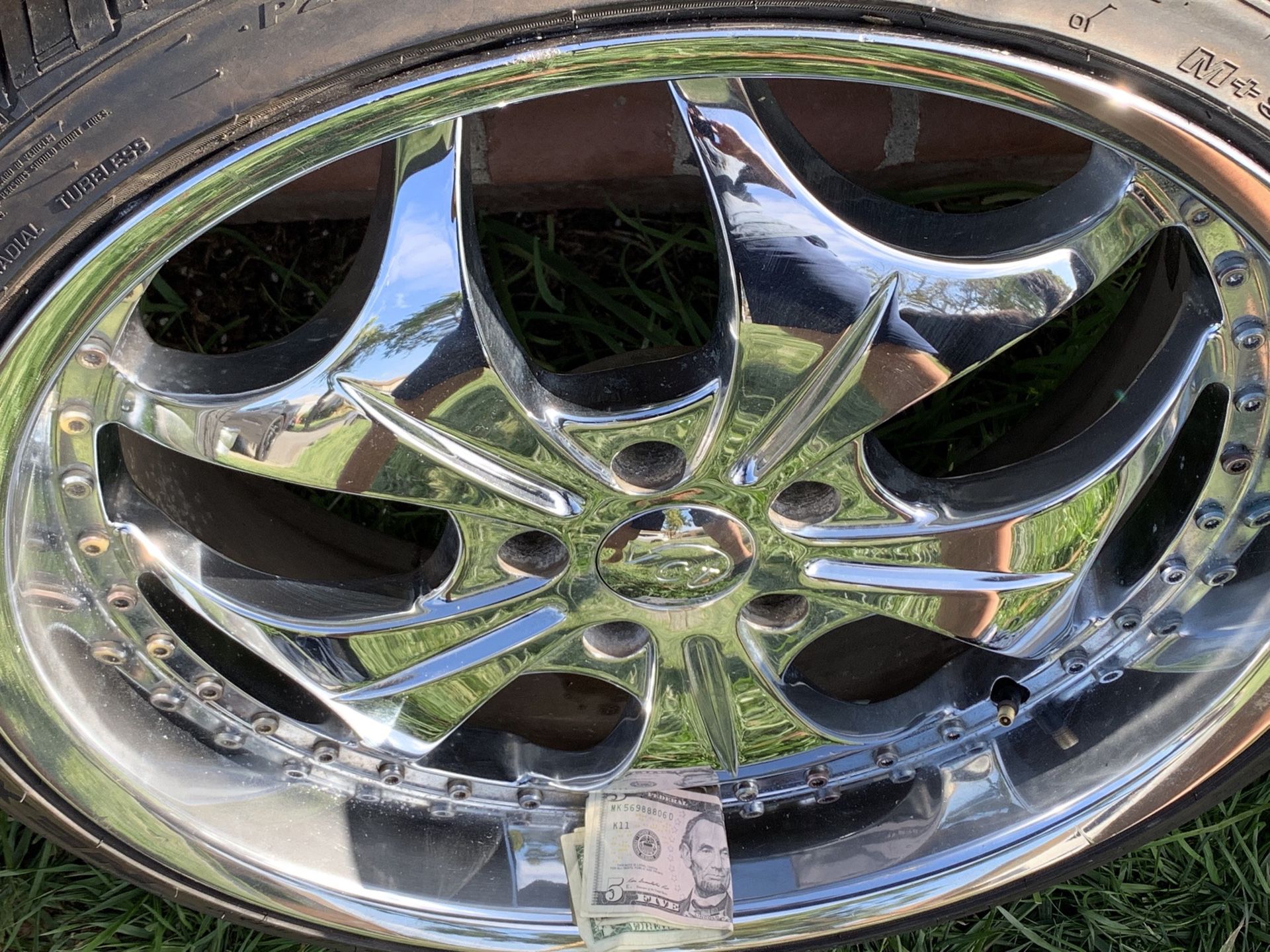 20” VCT 5/114.3 lug pattern rims and tites