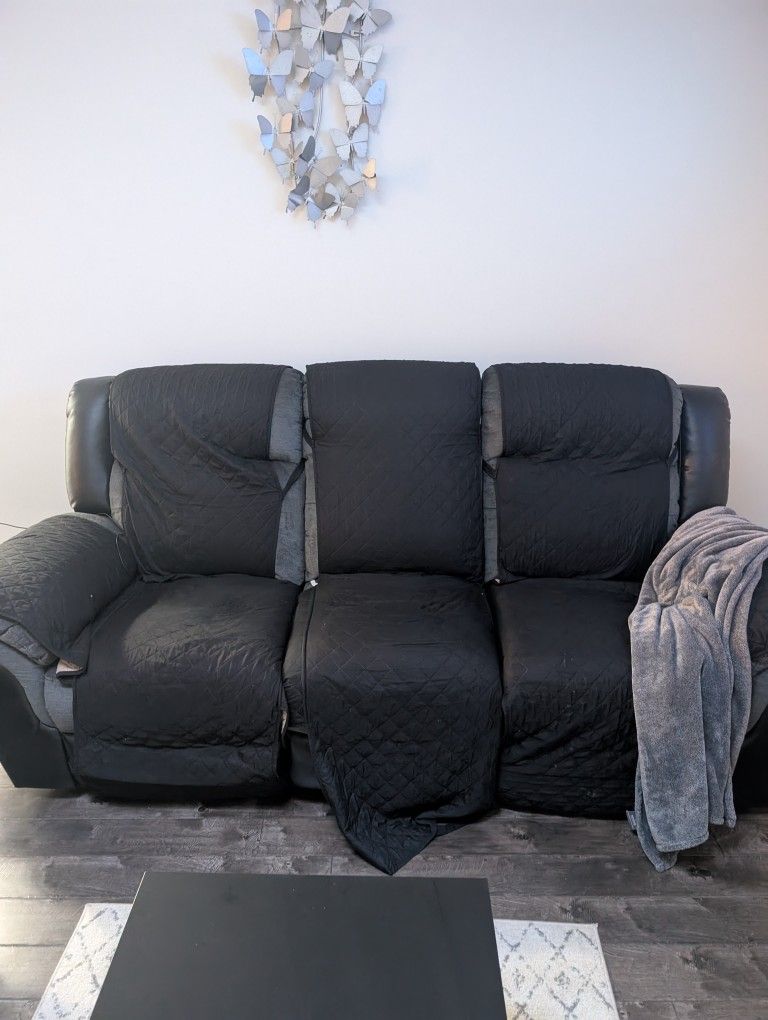 Manual Reclining Sofa
