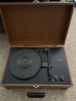 Crowley Record Player