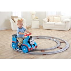 Fisher Price Thomas Engine w Track