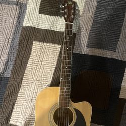 Acoustic Electric Guitar w/ Soft case