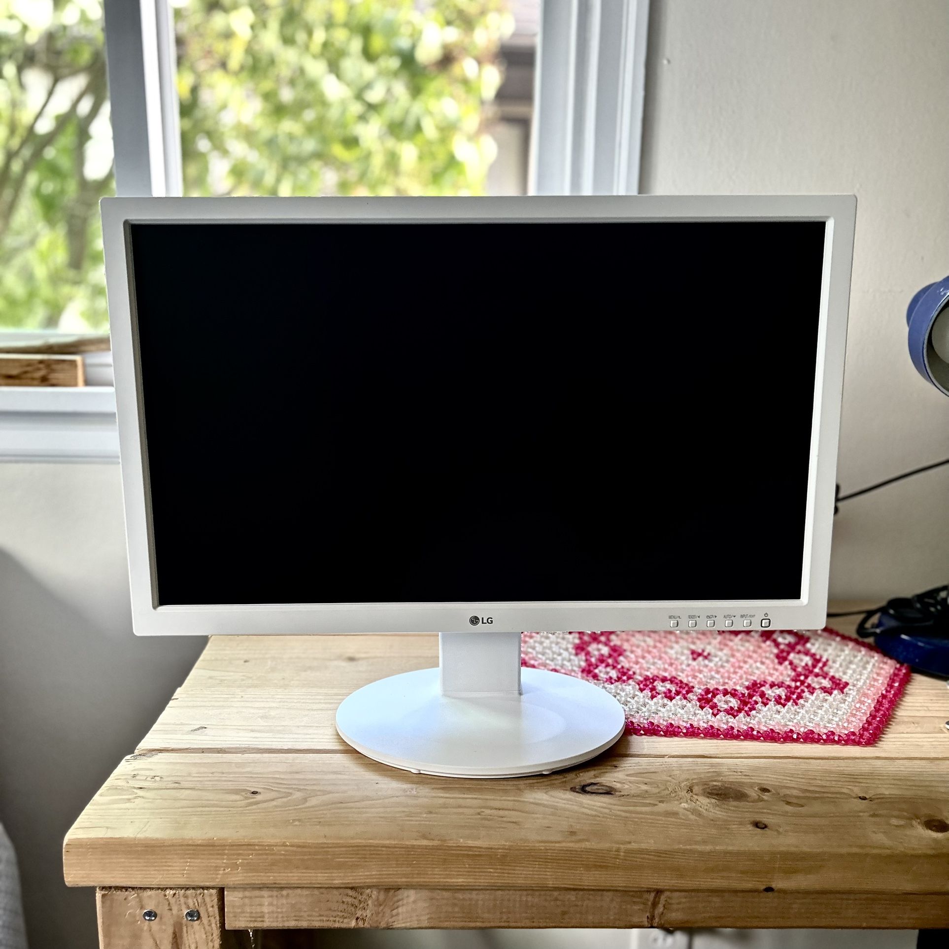 LG 24” 24MB35V-W Full HD LCD Monitor