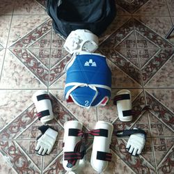 Sparring Gear Tea Kon Do/ Karate 