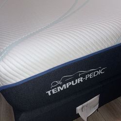 Tempur-Pedic TEMPUR-Adapt 11-Inch Hybrid Mattress, Cal King