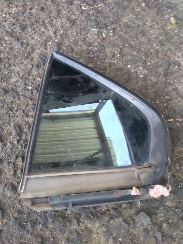 Ford Fusion Rear Driver Quarter Window