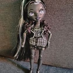 Rainbow High Shadow Series 1 Shanelle Onyx Grayscale Fashion Doll