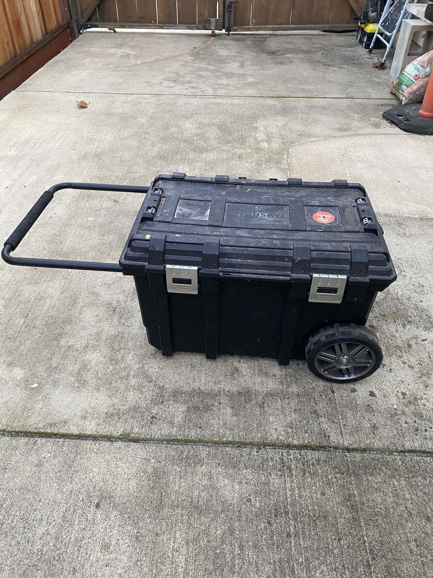Husky 15 Gallon Cart