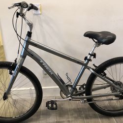 Trek Shift Hybrid Bike Trails Leisure Cruiser Tuned Ready/Ride