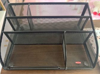 Desk organizer