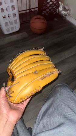 Right hand glove