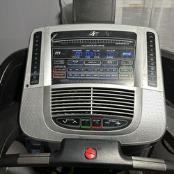 Nordictrack Treadmill C700
