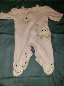 Girls froggie footed pajamas