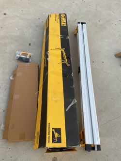 DEWALT Aluminum Adjustable Miter Saw Stand Item #4267 | Model #DWX723