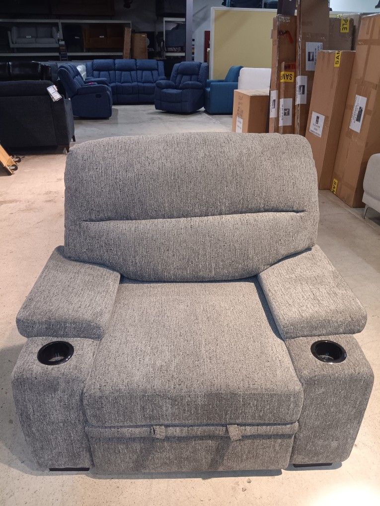 Cyrillo Chair