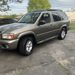 2004 Nissan Pathfinder