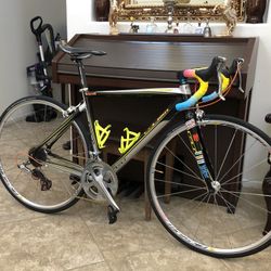 GT Series One Roadbike 