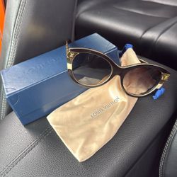 Luis Vuitton Sun Glasses