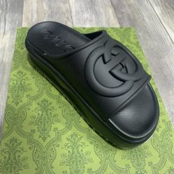 GUCCI INTERLOCKING G SLIDE SANDAL