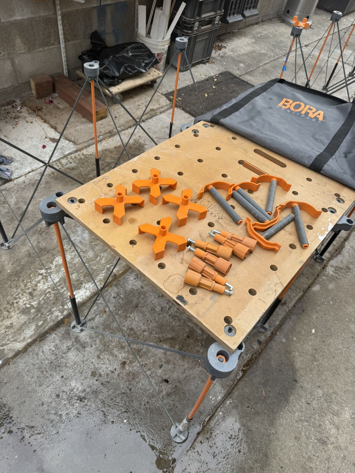 Work Table, Bora