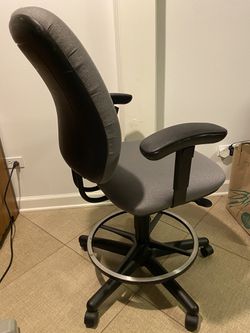 Ergonomic Office Chair Thumbnail