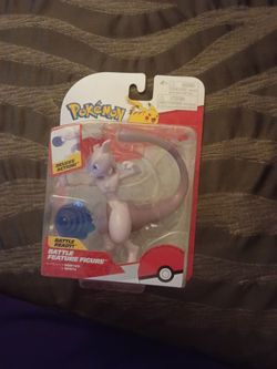 Pokémon Mewtwo Battle Feature Figure