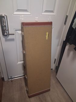 Stratocaster/Telecaster Tweed Hardcase...in xlnt condition. $75