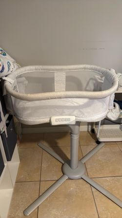 Halo bassinet