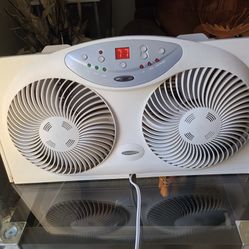 Remote control fan Works excelente 