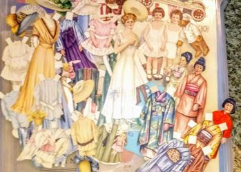 Vintage paper dolls