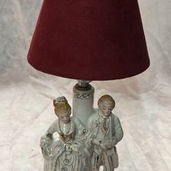 Vintage Porcelain Victorian/Colonial Couple Lamp Set 