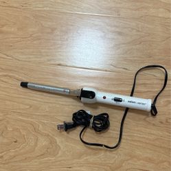 1/4 Inch Silver Curling Iron.