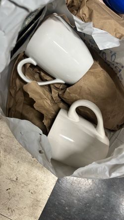 Free coffee mugs