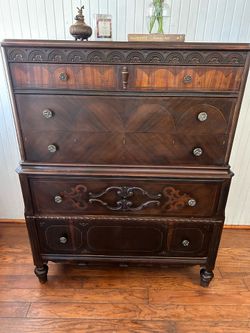 1920s Art Deco Antique Chest of Drawers